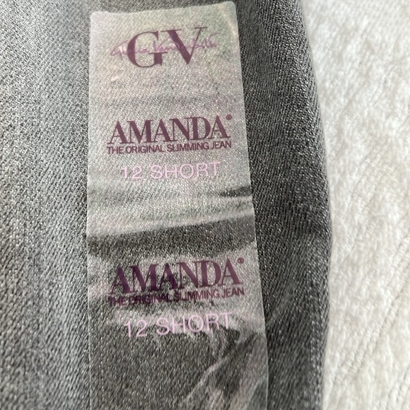 Gloria Vanderbilt NEW Grey Amanda Slimming Jean Size 12 Short - Picture 11 of 11